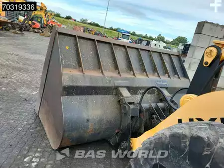 Radlader 2002 Hyundai HL760 (22)