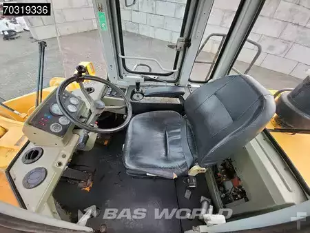 Radlader 2002 Hyundai HL760 (38)