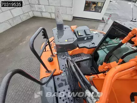 Koparki gąsienicowe 2017 Hitachi ZX135 US-6 Inlc. New Chains + Sprockets (23)