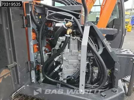 Koparki gąsienicowe 2017 Hitachi ZX135 US-6 Inlc. New Chains + Sprockets (29)