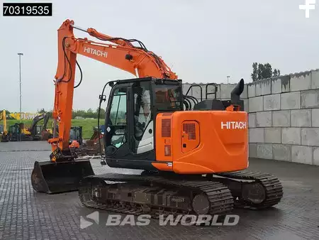 Koparki gąsienicowe 2017 Hitachi ZX135 US-6 Inlc. New Chains + Sprockets (3)
