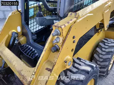 Pale Gommate 2021 Caterpillar 226 D3 (13)