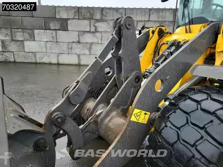 Kolové nakladače 2010 Volvo L60 F (15)