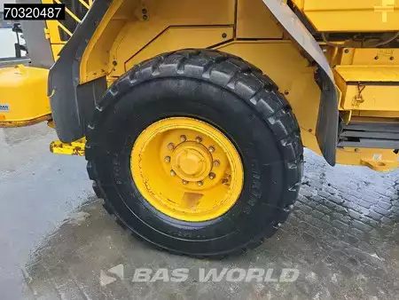 Kolové nakladače 2010 Volvo L60 F (23)