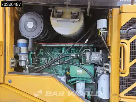 Kolové nakladače 2010 Volvo L60 F (28)