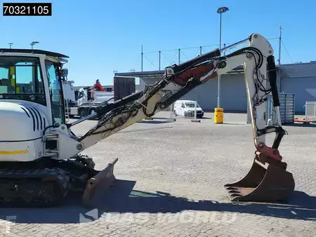 Mini pelle 2012 Terex TC75 (10)