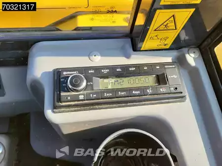 Minigraver 2022 Komatsu PC80 MR-5E0 (34)