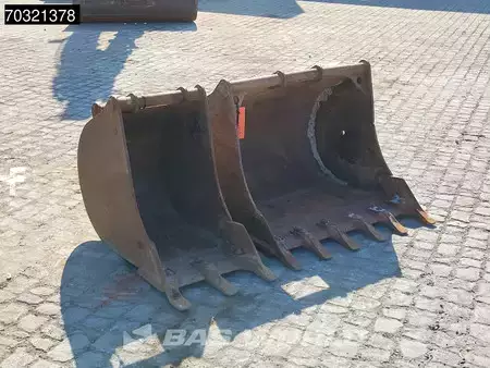 Minigraver 2023 Komatsu PC80 MR-5 A/C - 3 Buckets (17)