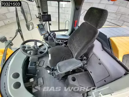 Kolové nakladače 2020 Liebherr L580 XPower (32)