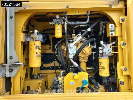 Hydraulic Excavators 2017 Caterpillar 352 F (18)