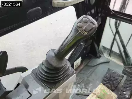 Hydraulic Excavators 2017 Caterpillar 352 F (31)