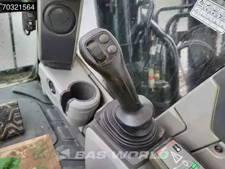 Hydraulic Excavators 2017 Caterpillar 352 F (32)