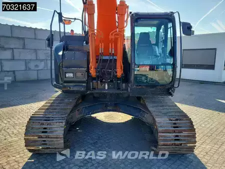 Escavadora de rastos 2016 Hitachi ZX225 USLC-5B (7)