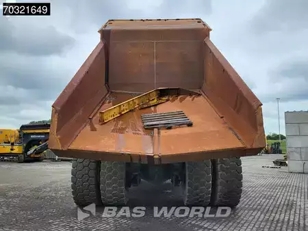 Tombereau rigide 2007 Komatsu HD605 -7E0 (6)