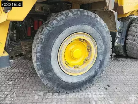 Tombereau rigide 2010 Komatsu HD605 -7E0 (22)