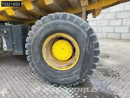 Tombereau rigide 2010 Komatsu HD605 -7E0 (23)