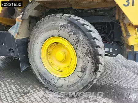 Tombereau rigide 2010 Komatsu HD605 -7E0 (26)