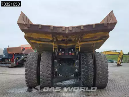 Tombereau rigide 2010 Komatsu HD605 -7E0 (6)