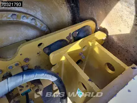 Compactador monocilíndrico 2017 Caterpillar CS76 B A/C (18)