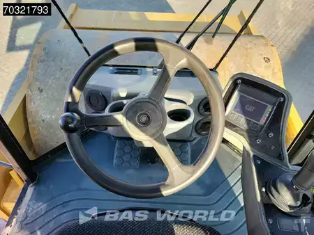Compactador monocilíndrico 2017 Caterpillar CS76 B A/C (24)