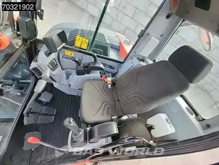 Mini excavators 2021 Kubota KX080-4 (36)