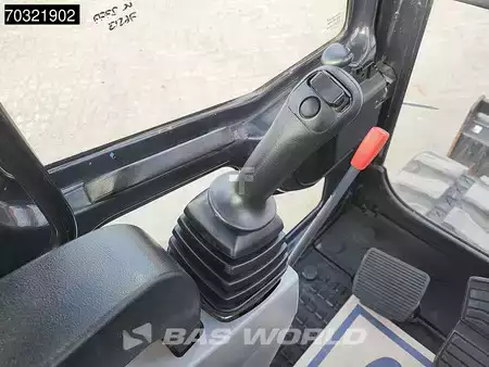 Mini excavators 2021 Kubota KX080-4 (37)