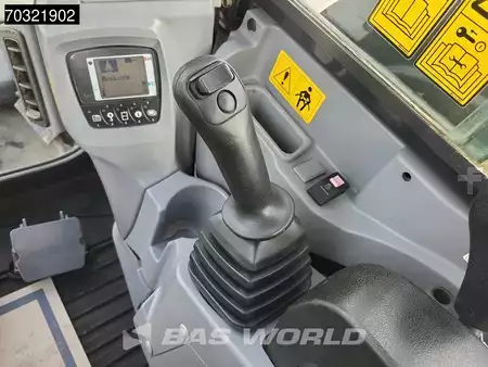 Mini excavators 2021 Kubota KX080-4 (38)