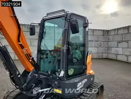 mini escavadeira 2024 DEVELON DX62 R-7 A/C (10)