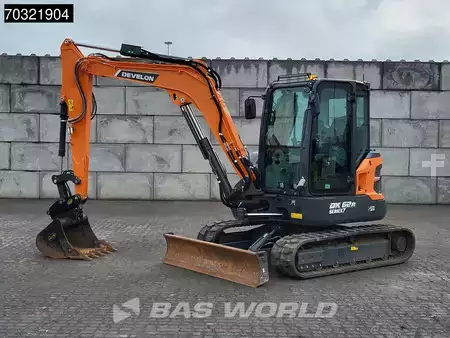 mini escavadeira 2024 DEVELON DX62 R-7 A/C (2)