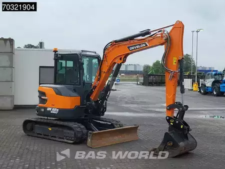 mini escavadeira 2024 DEVELON DX62 R-7 A/C (9)