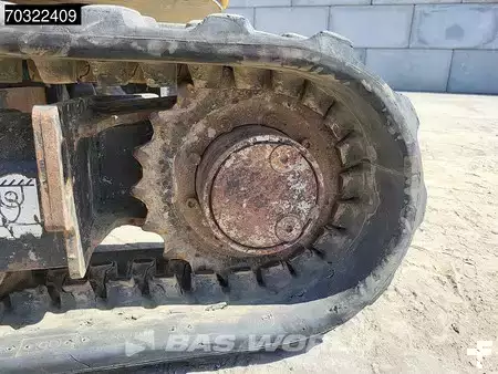 Minibagry 2021 JCB 18Z-1 (32)