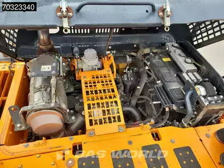Escavatori cingolati 2014 Komatsu PC240 LC-10 (15)