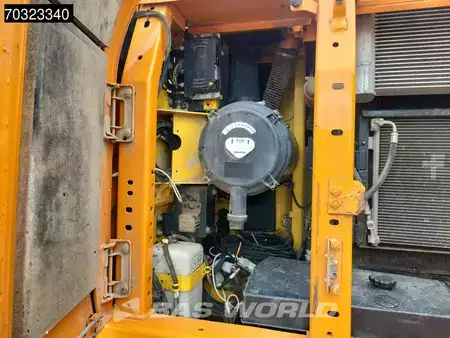 Escavatori cingolati 2014 Komatsu PC240 LC-10 (18)