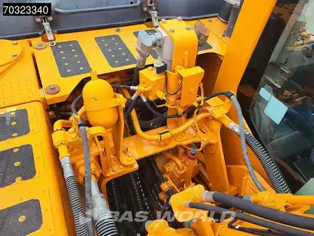 Escavatori cingolati 2014 Komatsu PC240 LC-10 (21)