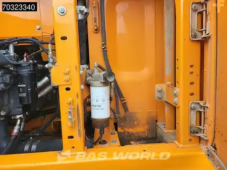 Escavatori cingolati 2014 Komatsu PC240 LC-10 (22)