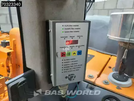 Escavatori cingolati 2014 Komatsu PC240 LC-10 (39)
