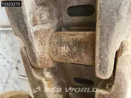 Beltegraver 2018 Caterpillar 335 FL CR (34)
