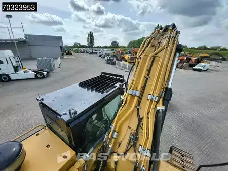 Hydraulic Excavators 2018 Caterpillar 352 F New Bucket (11)