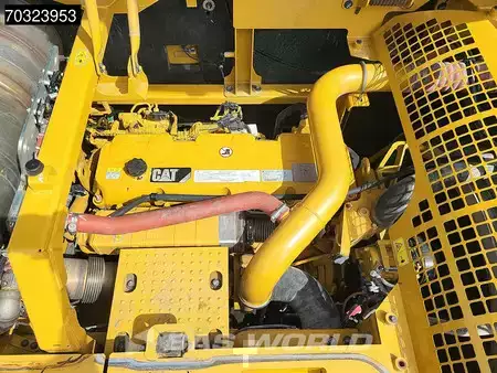 Hydraulic Excavators 2018 Caterpillar 352 F New Bucket (25)