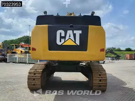 Hydraulic Excavators 2018 Caterpillar 352 F New Bucket (3)