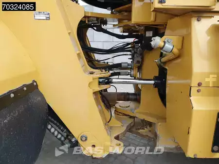 Kolové nakladače 2015 Caterpillar 980 M (24)