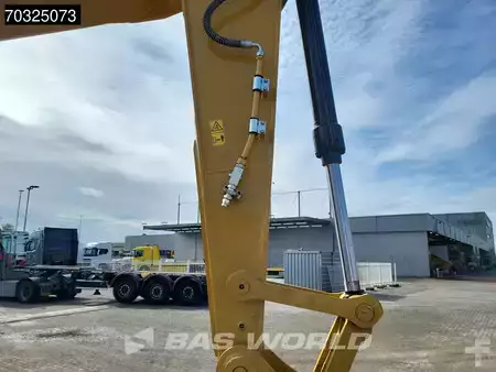 Korečková rýpadla 2026 Caterpillar 324 (10)