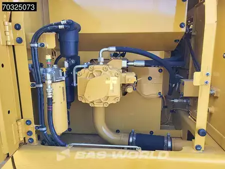 Korečková rýpadla 2026 Caterpillar 324 (27)