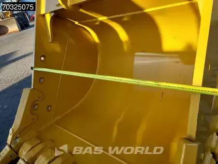 Korečková rýpadla 2026 Caterpillar 324 (15)