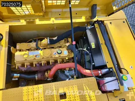 Korečková rýpadla 2026 Caterpillar 324 (19)