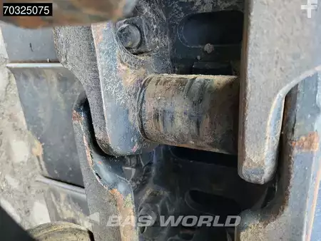 Korečková rýpadla 2026 Caterpillar 324 (27)