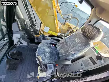 Korečková rýpadla 2026 Caterpillar 324 (30)