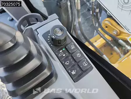 Korečková rýpadla 2026 Caterpillar 324 (35)