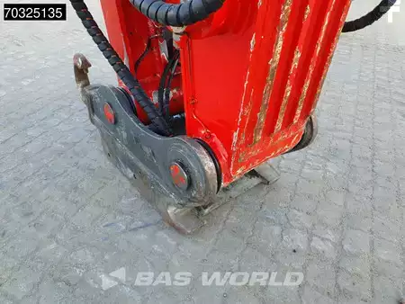 Escavadora de rastos 2016 Hitachi ZX300 LCN -6 Narrow (14)