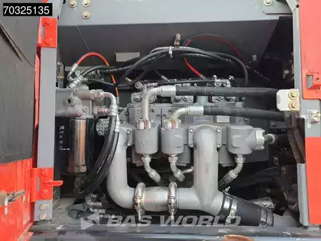 Escavadora de rastos 2016 Hitachi ZX300 LCN -6 Narrow (18)